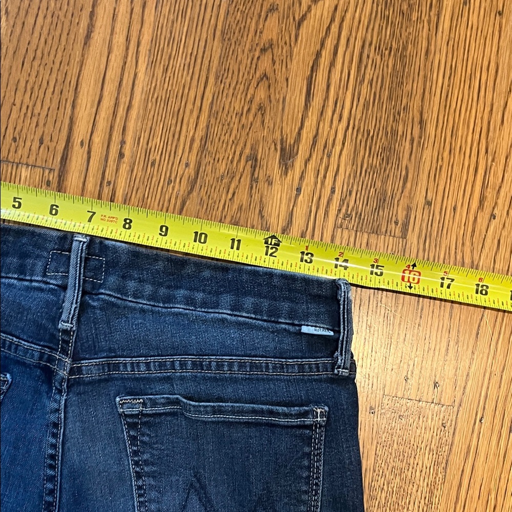 MOTHER Jeans - Picture 9 of 10